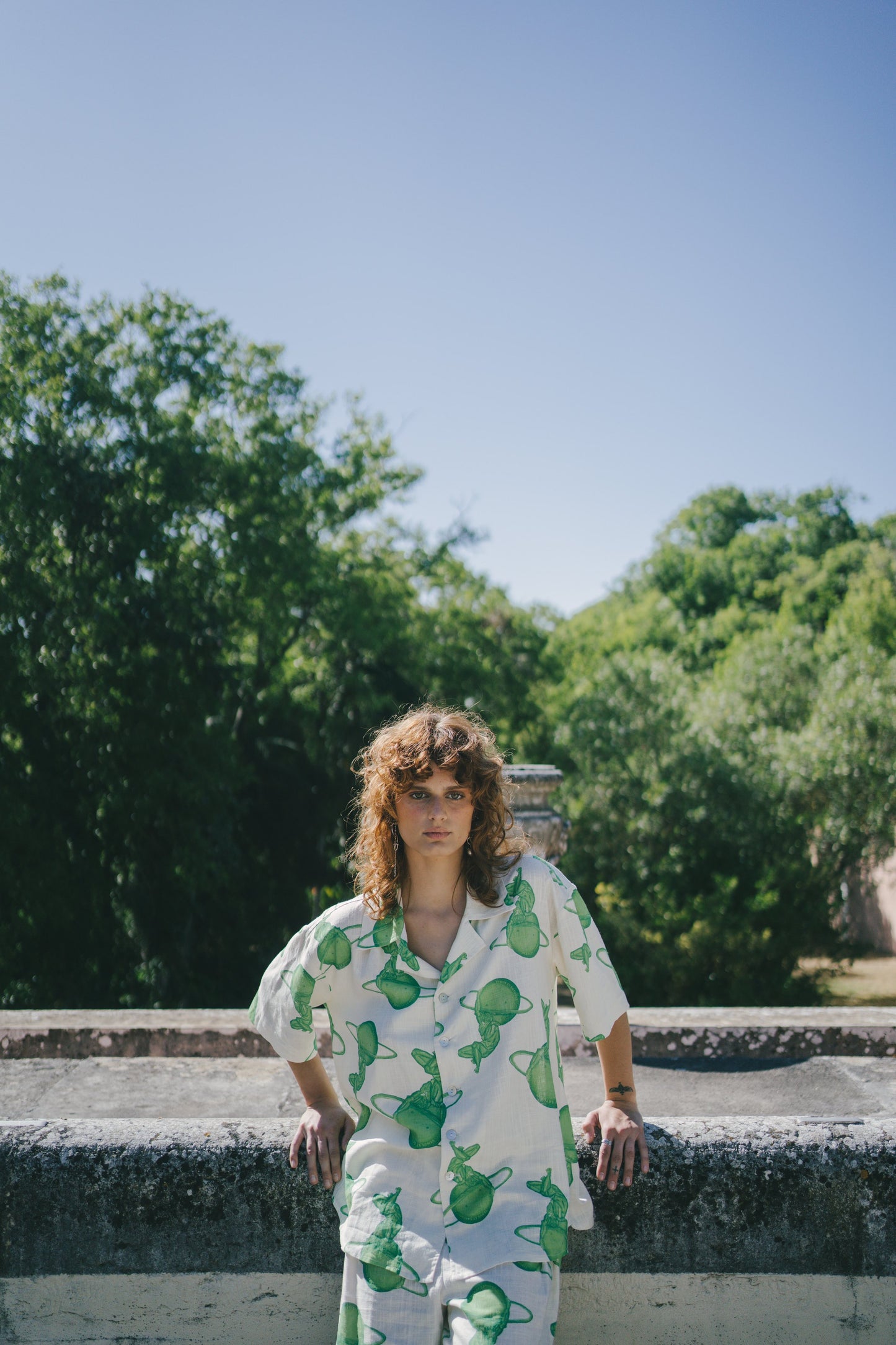 LOGE shirt - ATLAS